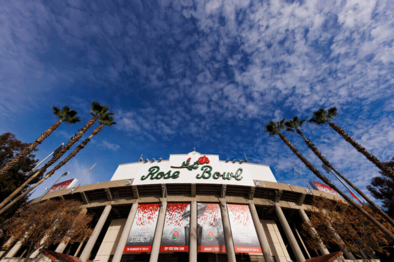 College football bowl projections: Oregon jumps FSU for No. 3, Rose Bowl berth