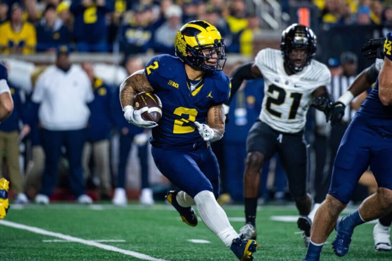 College football Week 11 odds, picks against the spread: Penn State-Michigan, Georgia-Ole Miss and more