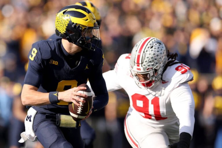 AP Top 25: Michigan back to No. 2 in rankings behind Georgia; Ohio State falls to No. 6
