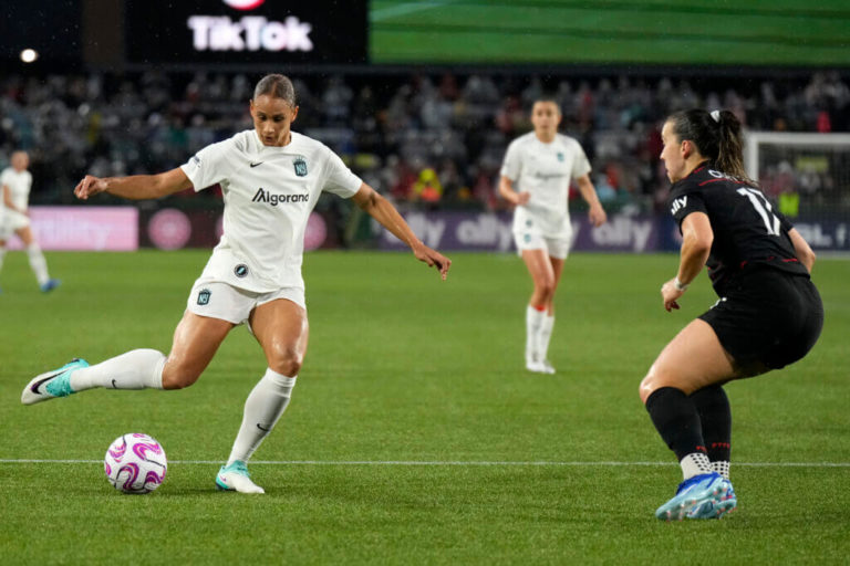 Gotham FC edge Portland Thorns, advance to NWSL championship on Stengel’s extra-time goal