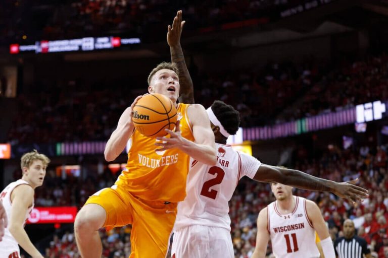 College basketball rankings: Tennessee vaults to No. 1 after season’s first week