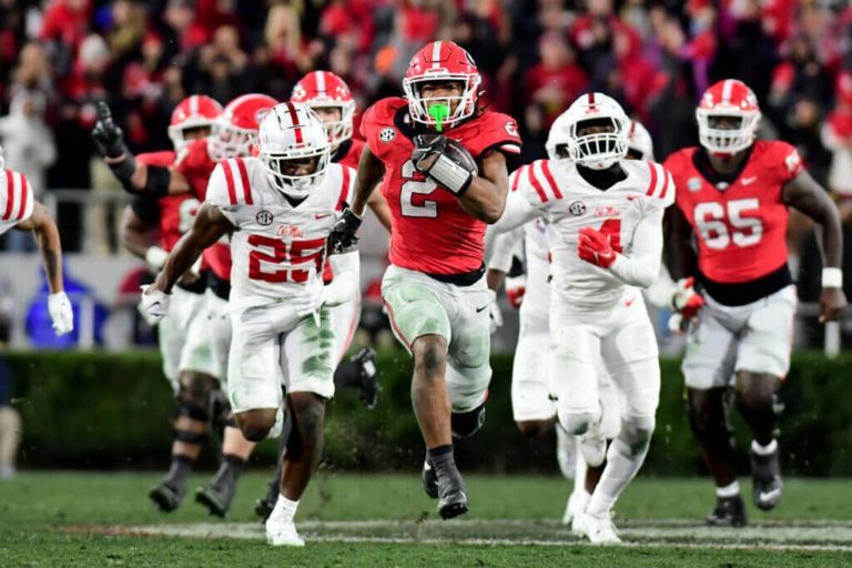 College Football Playoff rankings: What would an expanded 12-team field look like now?