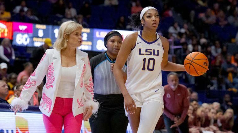 Angel Reese, Kim Mulkey looked the part of defending national champions