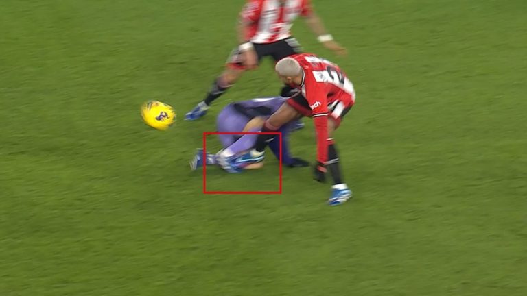 Breaking down the midweek VAR drama: Mac Allister foul, Liverpool goal, Arsenal penalty