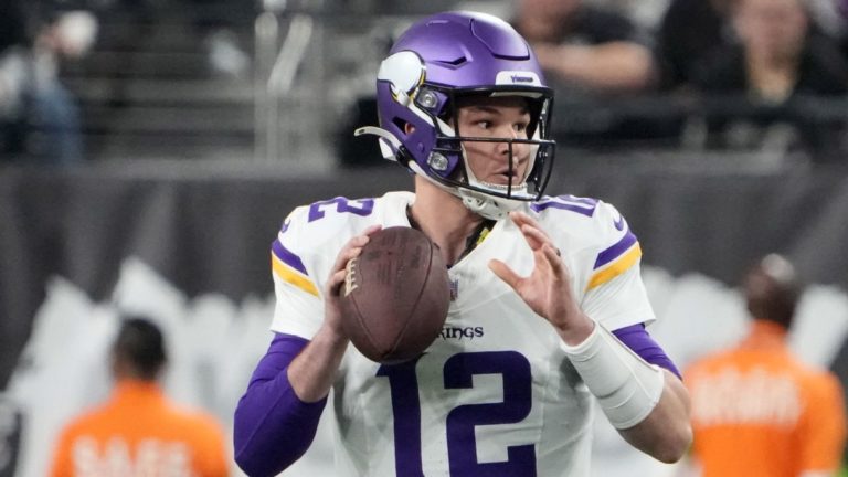 Vikings to start Mullens at QB against Bengals