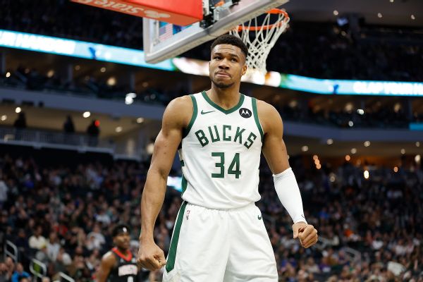 Giannis passes Kareem on Bucks’ rebound list