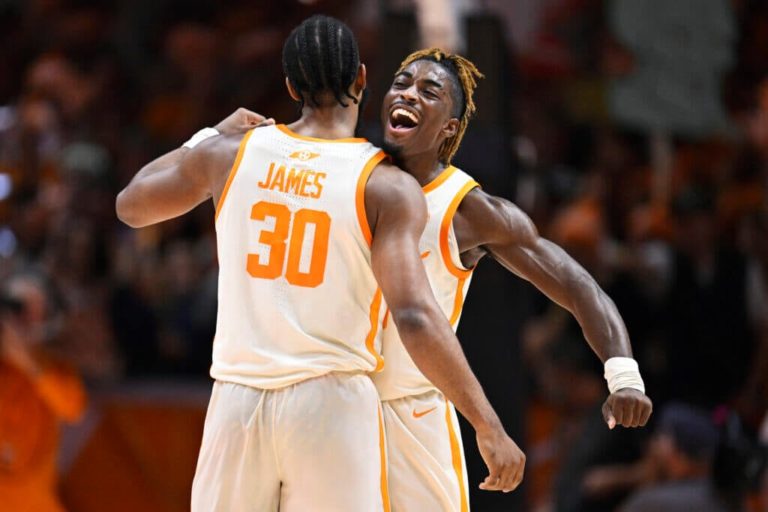 College basketball rankings: Tennessee, Oklahoma and Clemson are on the way up